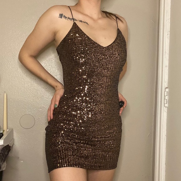 Dresses & Skirts - Sequined mini dress